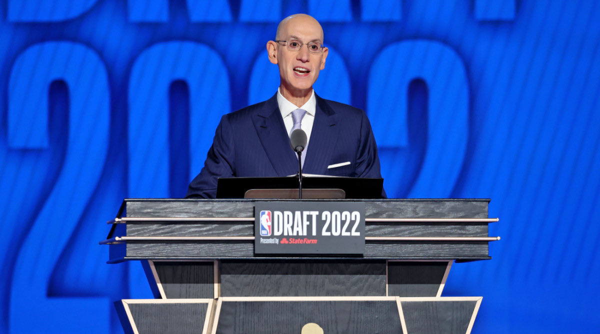 MavsFilmRoom's tweet image. With the 11th pick in the 2023 NBA Draft, The New York Knicks select______
