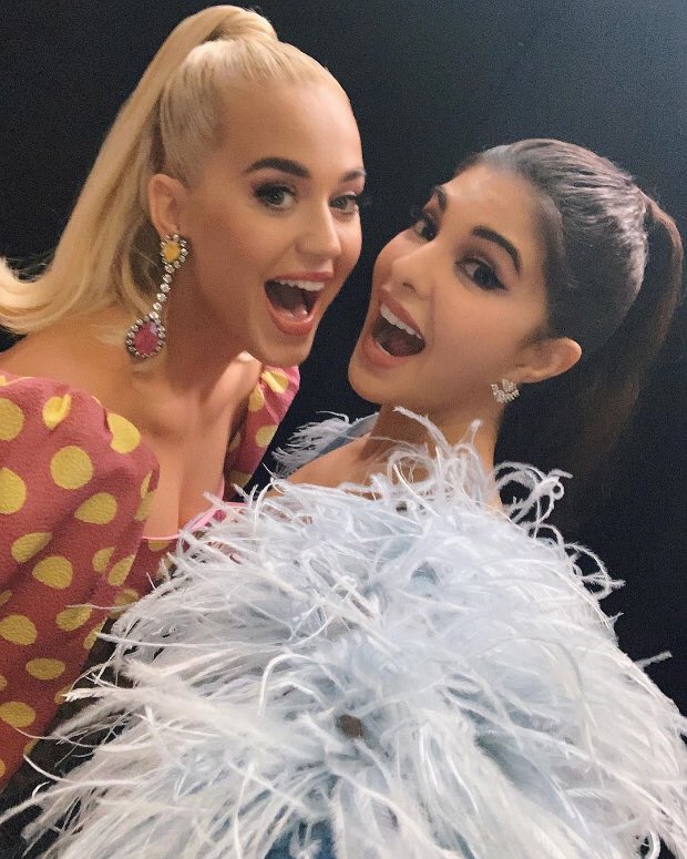 TeamJaquelinee's tweet photo. Throwback to this amazing selfie of two beautiful queens !
They’re still friends and #JacquelineFernandez met her during a dinner party in LA 🤍 https://t.co/ZQq3UX7qfy