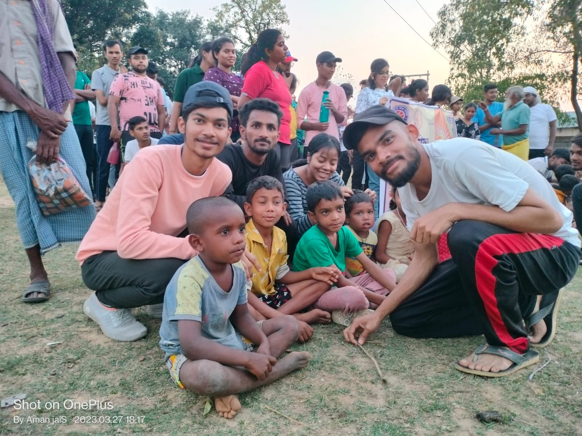 BishnupriyaACH8's tweet photo. ग्राम संपर्क के दौरान #nss unit camp @NssrdD @_NSSIndia @ggv_smc @nssggcuCG @NssChhattisgarh @chakrawalalok https://t.co/IjwASwh164