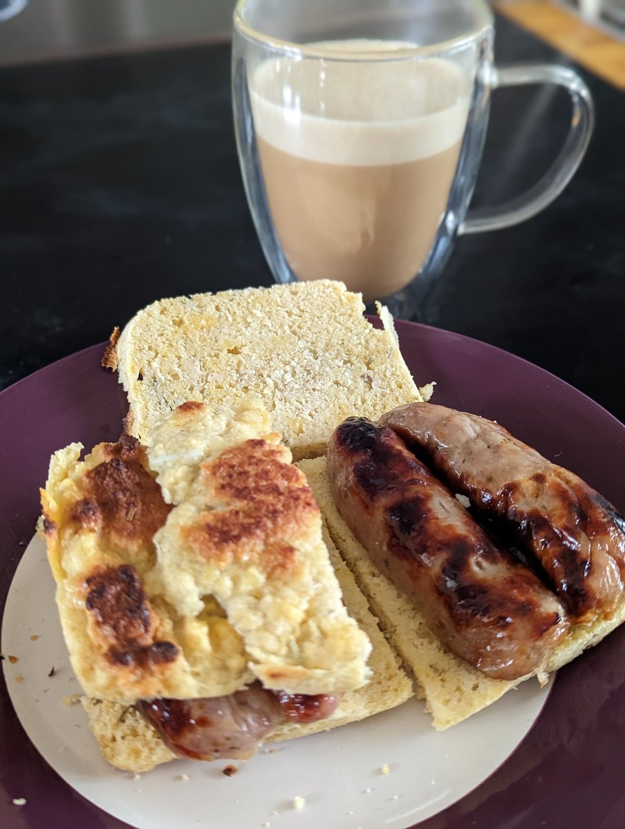 Really fancied sausage sandwich, so sausage sandwich I had, washed down with a BPC 🙌 oh and used  homemade garlic butter too 😬 

#winning #fulledbyfat #carnivoreketo #properhumandiet #ketovore #ketoaf #seedoilfree #ketobreakfast #grainfree #keto #ketorecipes #ketogenic