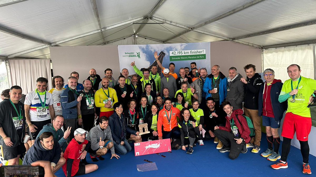 FranceTravail's tweet photo. Bravo à nos collaborateurs et collaboratrices ayant couru le @parismarathon 2023 venant de toute la france, félicitations ! 🏅🏃🏻‍♀️🏃‍♂️🏃🏿‍♀️#AvecPôleemploi #ParisMarathon https://t.co/I4rneYzlbN