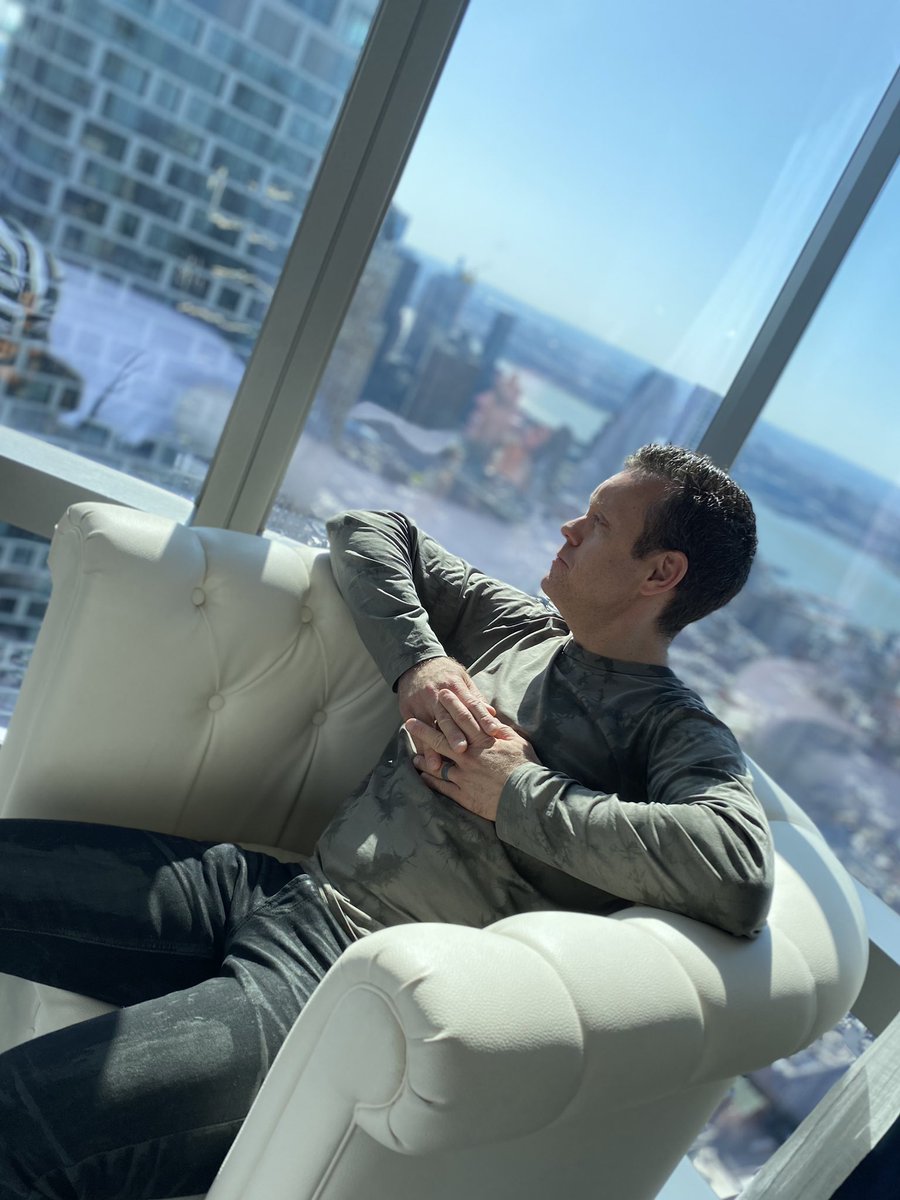 Jonathan Winkle tweet media