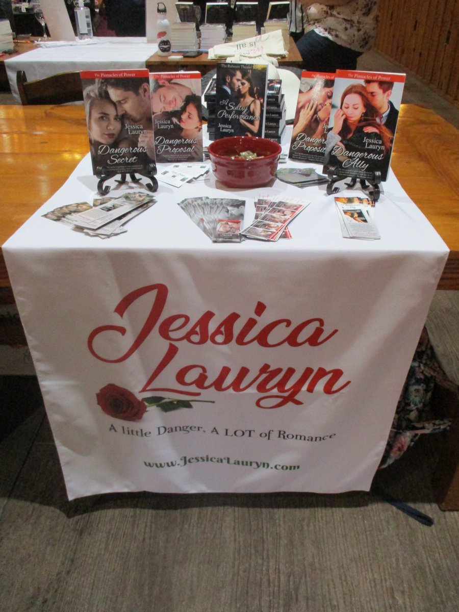 JessicaLauryn_'s tweet photo. Happy Sunday #writerslift!  I'd love to connect with more #writers &amp; #readers!  Post your links below and find your next great read! 

#ShamelessSelfpromoSunday #links #BookBoost #blogs #art #WIPs #bloggers #WritingCommunity #BookTwitter #AuthorsOfTwitter https://t.co/XJnTOmYzaY