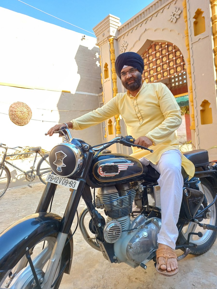 rajivkumar_73's tweet photo. punjab shooting diaries. 
jahan chand rahta hai.
#jahanchandrahtahai
#kumeriaproductions
@FlockOtt https://t.co/BwNg963YyF