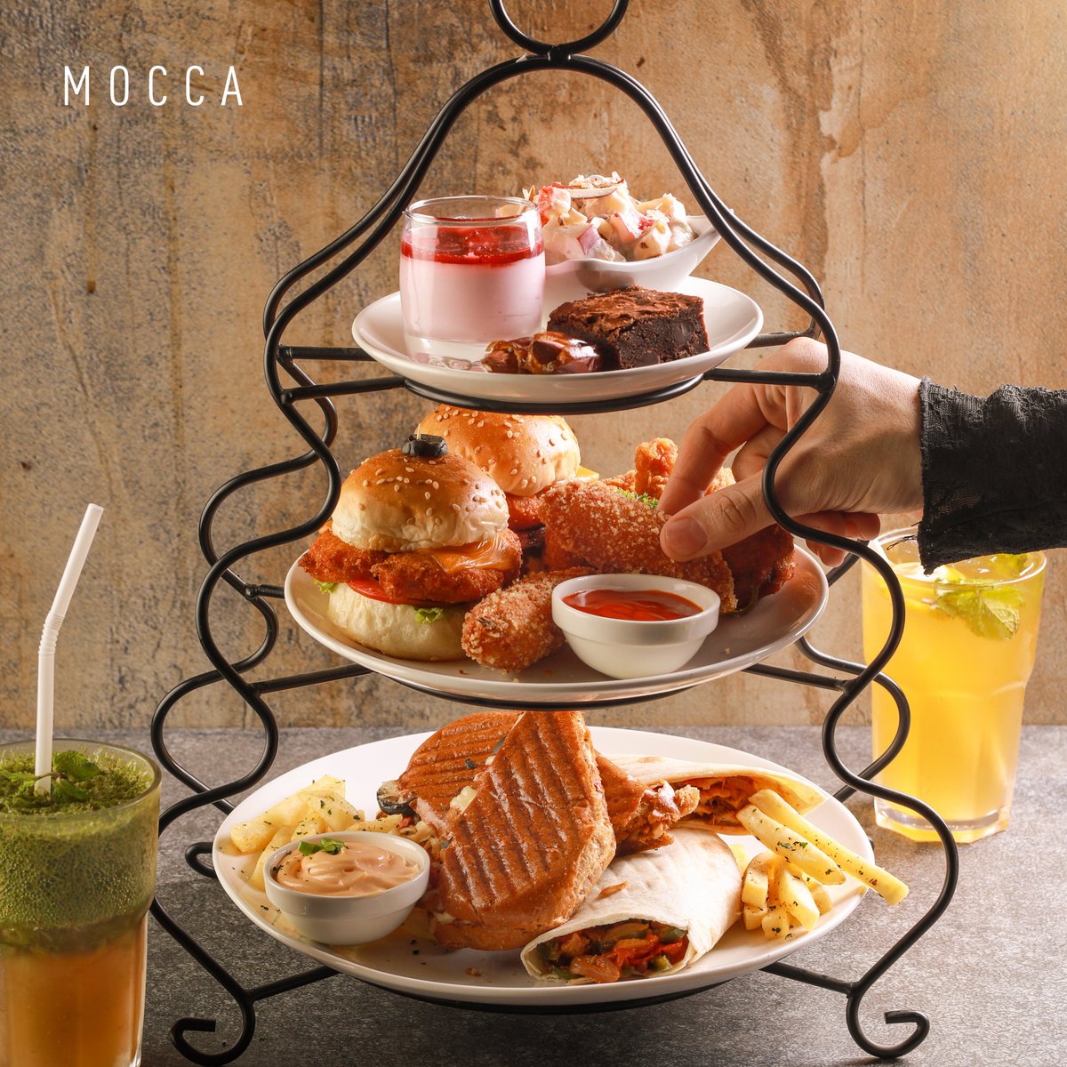 mocca_coffee's tweet photo. Experience the joy of Ramadan with our diverse and delicious platter, which is perfect for breaking your fast and sharing with family and friends.

*Participating Outlets Only!

Mall 94, Gulberg lll, Lahore.
DHA Phase 5, Lahore.
Ittehad Commercial Area, DHA Phase 6, Karachi. https://t.co/iDrEHyb5RS