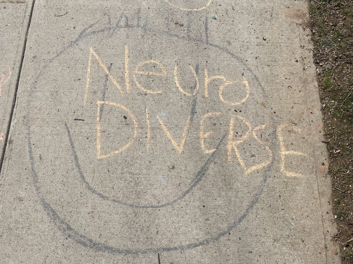MissKacieDub's tweet photo. Today is Autism Awareness Day. This past week, we spent a lot of time discussing developmental disabilities and neurodiversity. On Friday, we “chalked the walk” with our first grade buddies to spread some positivity and kindness celebrating minds of all kinds 💓 @miss___mcmahon https://t.co/pIT1v9uxRi