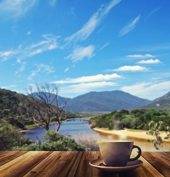 Jorge_Ar__'s tweet photo. ¡Buen día, mundo! Espero que hoy te despiertes con la misma energía que un perro al que le dijiste que lo llevarás al parque. Y si no es así, ¡tómate un café y arregla ese ánimo! 😁😁😁☕️😉 #BuenDia #HumorMatutino #Cafe #VamosConTodo#Domingo https://t.co/9AMv3DTqSc