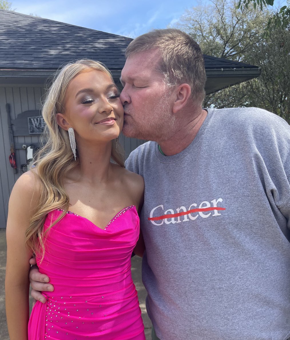 Nik_Booker's tweet photo. I’m gonna need time to SLOW down!!!!! Prom 2024 @sarakatebooker @normanbooker03 @MHSTiger https://t.co/fzoDws8fh2