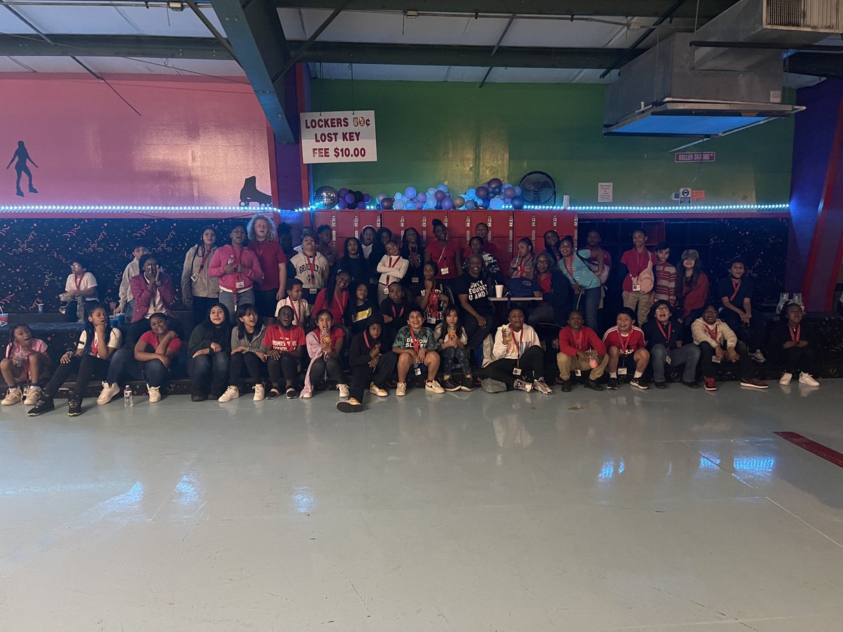 StoneMillSchool's tweet photo. The stallions ended #collegeandcareer week with a college tour. We took our 5th graders to TU and ASU. The first time in history we met new people and learned about the history of each university. We skated and learned about speed.#StallionsAllIn #DCSDRegion4@DrNormanCSauce3 https://t.co/QAqeEN64yu