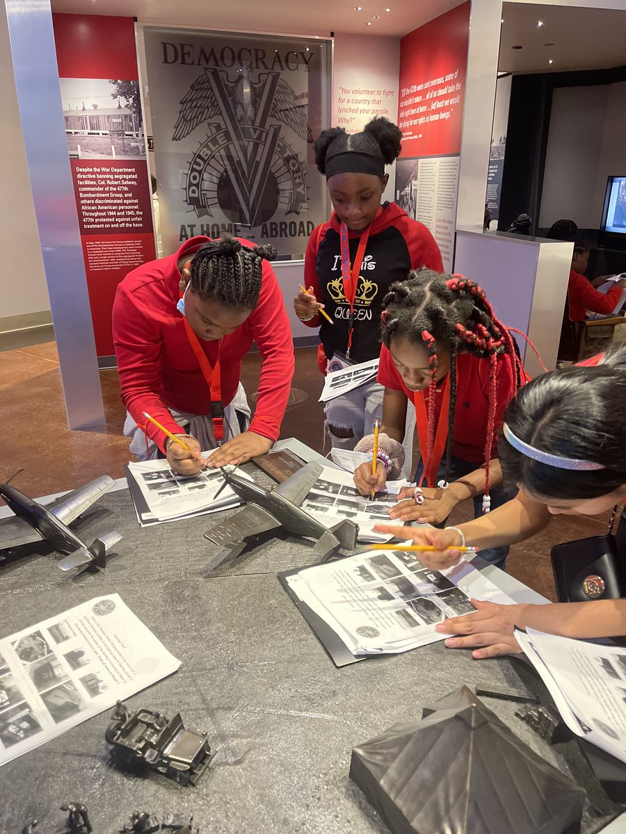 StoneMillSchool's tweet photo. The stallions ended #collegeandcareer week with a college tour. We took our 5th graders to TU and ASU. The first time in history we met new people and learned about the history of each university. We skated and learned about speed.#StallionsAllIn #DCSDRegion4@DrNormanCSauce3 https://t.co/QAqeEN64yu