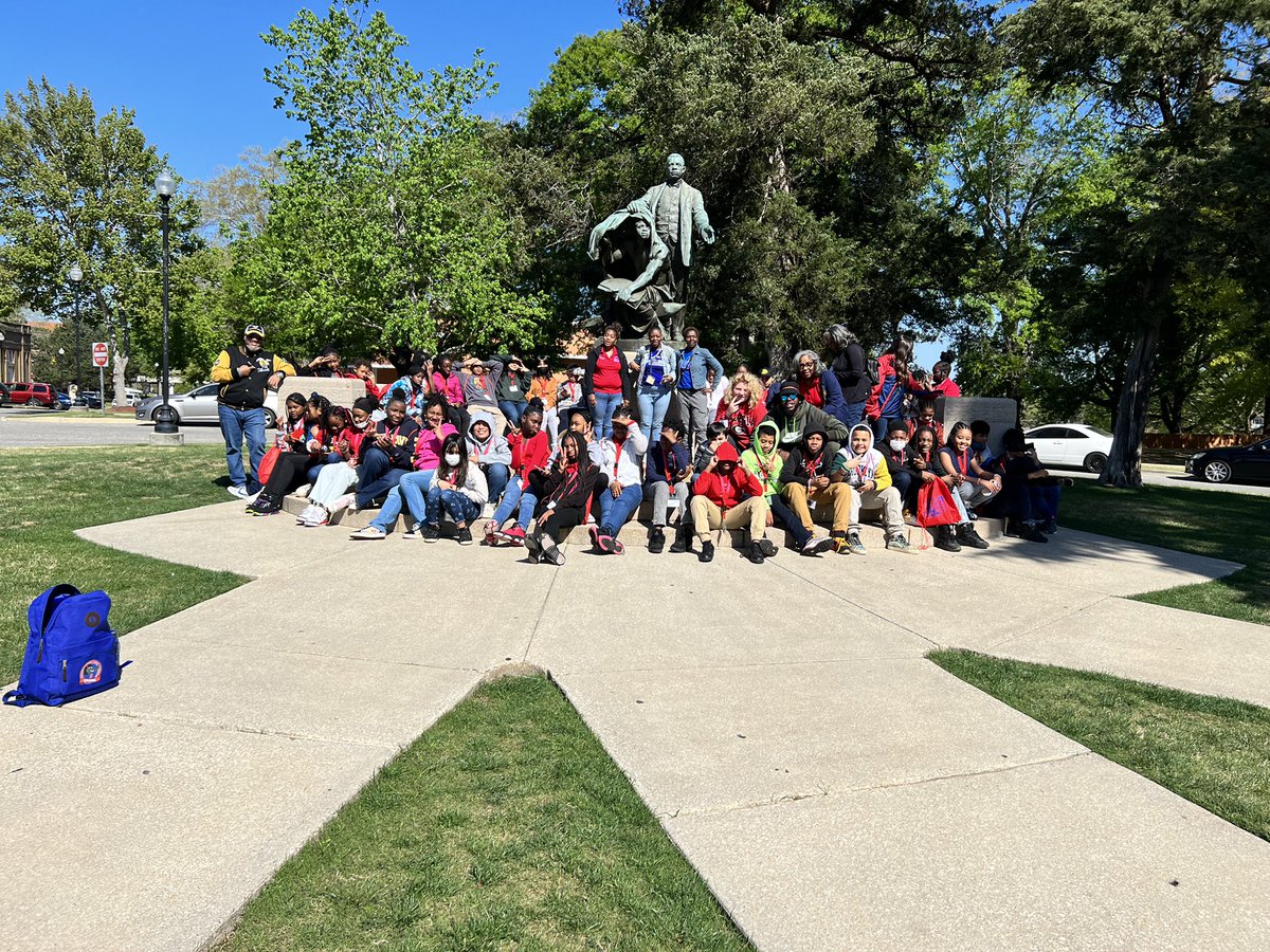 StoneMillSchool's tweet photo. Stallions on a mission to making excellence!! https://t.co/qrX7hJ9Q22