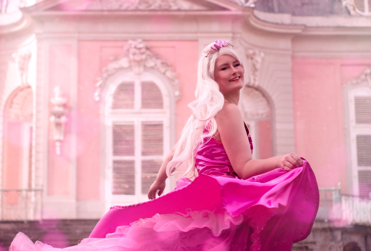 Anubis_Bride's tweet photo. April
Movie: Barbie - Princess Charm School
Princess Sophia / Blair: @Anubis_Bride
Photo & edit: @aentchen_photo
#Barbie #Cosplay #BarbieCosplay #PrincessCharmSchool #BarbiePrinzessinnenAkademie #PrincessSophia #BarbieBlair #BlairCosplay #SophiaCosplay https://t.co/oHct1oDCsR