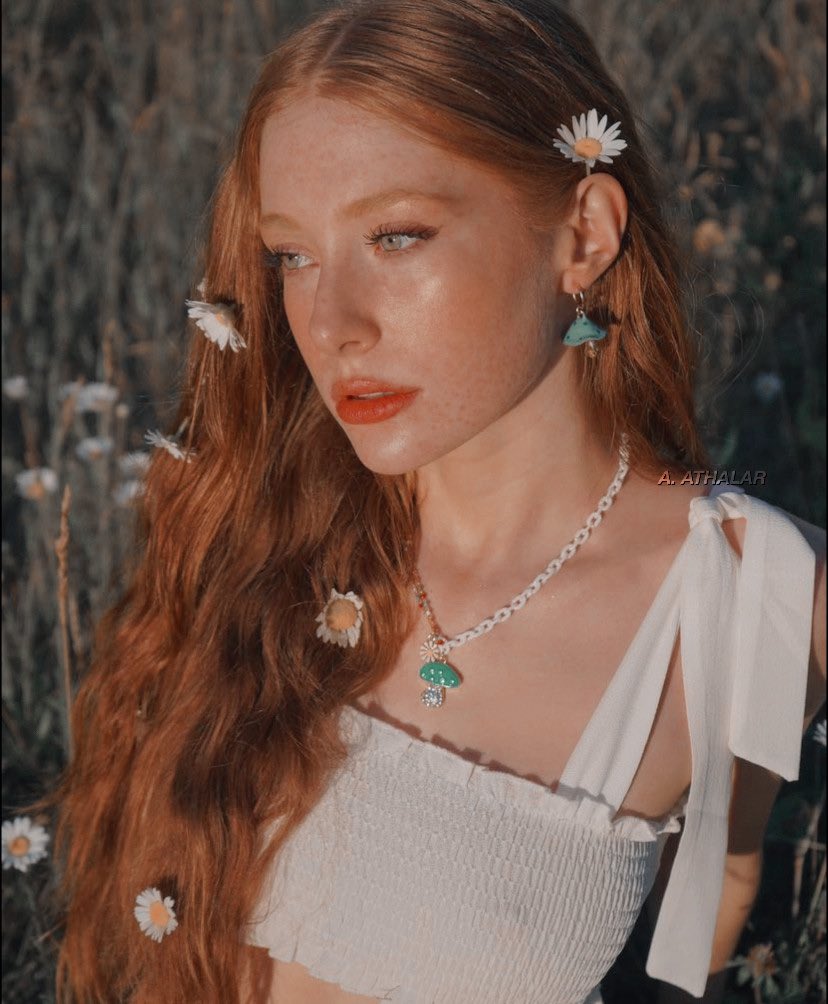 ARVW3N's tweet photo. ⠀             late night, telephone — callin’
                all the 𝙬𝙖𝙡𝙡𝙛𝙡𝙤𝙬𝙚𝙧𝙨 i know.  out
                the dark &amp; into the light ! ⋆ ｡❀ https://t.co/rfE7C5ZTJ3