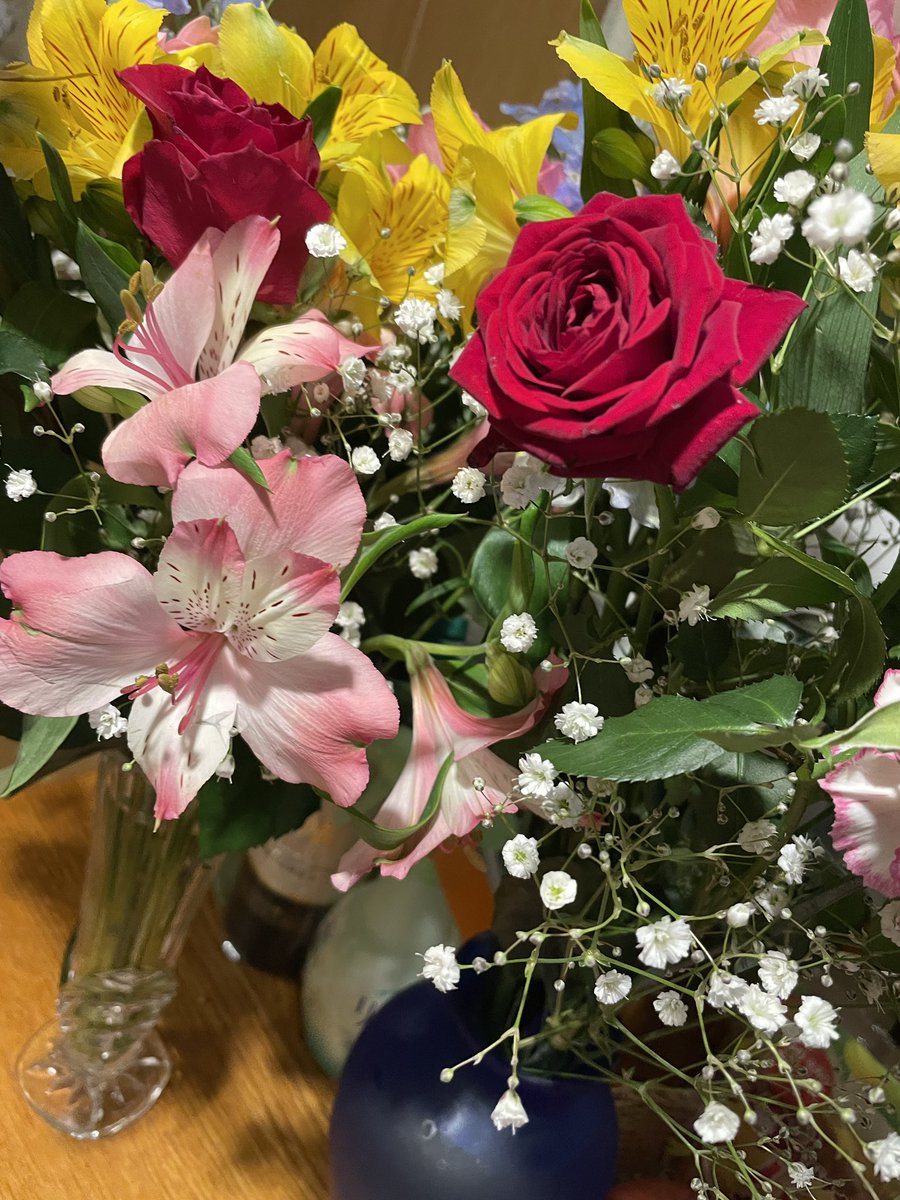 petan999's tweet photo. 先月末で定年退職を迎えました。正直、馴染めない職場だとは思いながら、結局人生で一番長くの勤めました。お堅い職場なので、今までこんな僕を使ってくれた事に感謝しかありません。明日から心機一転、新しい仕事が始まります。今までみたいな自由は出来ないかもですが期待に応えなきちゃね https://t.co/2rP2KEQmga