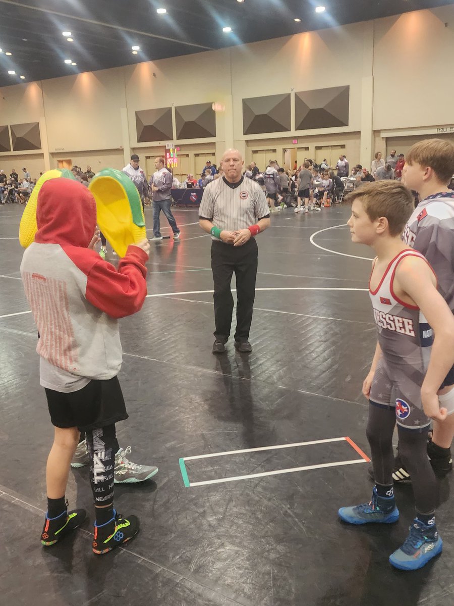 huskerland1's tweet photo. Big 1st dual today! On paper Tennessee Blue is are hardest of 3 duals today! If we win out today, we lock in 3rd place at this national dual tournament. #NebraskaRegulators #Mountup https://t.co/dDEwGtsdLF
