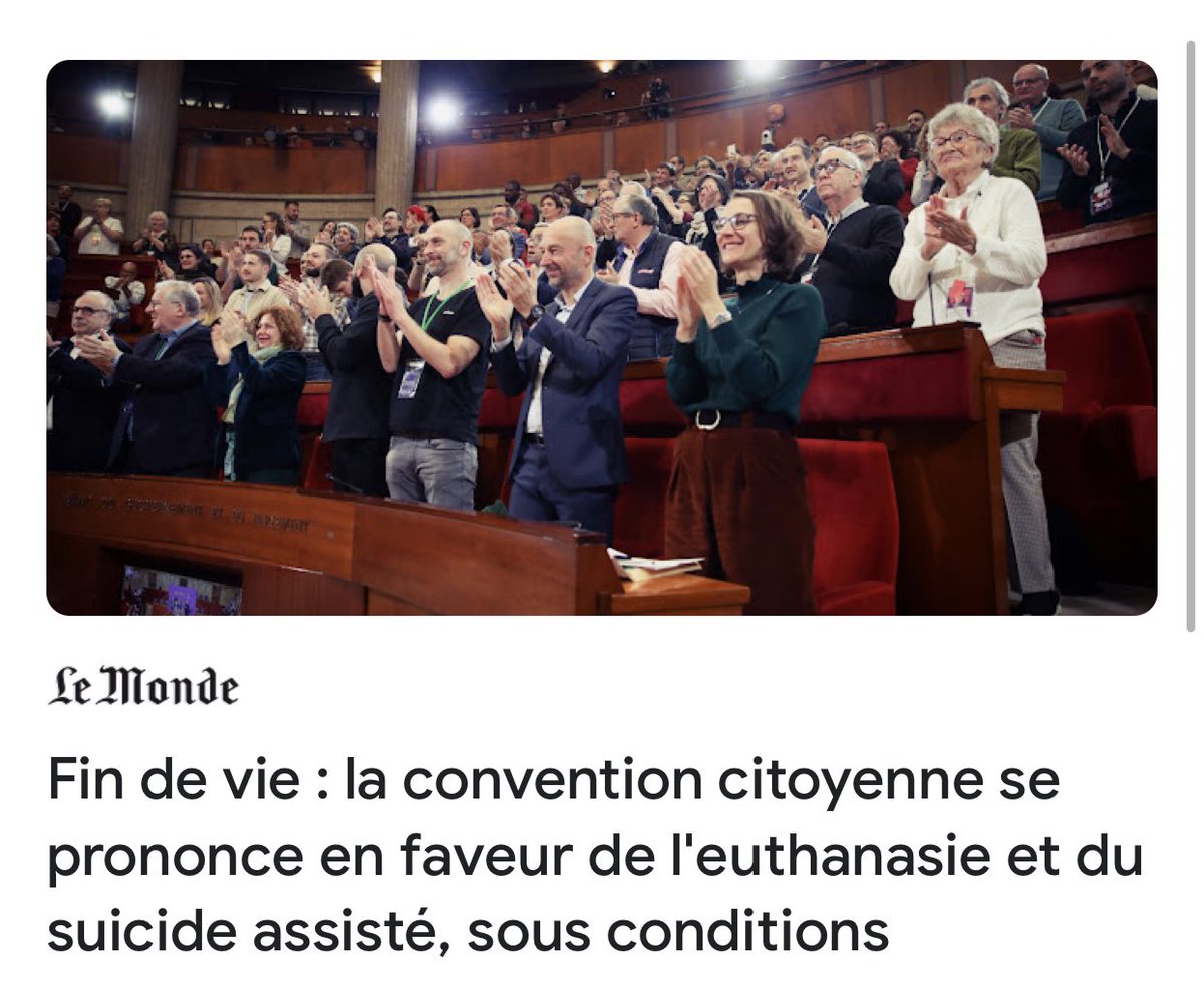 PIÈGE.
Cette photo et le titre sont trompeurs.
Ce n’est ni l’#euthanasie, ni le #suicide assisté que les membres de la #ConventionCitoyenne applaudissent.
Ce qu’ils plébiscitent vraiment, ce sont des #SoinsPalliatifs accessibles à tous.
Pourquoi ne retenir que ce qui les divise ?