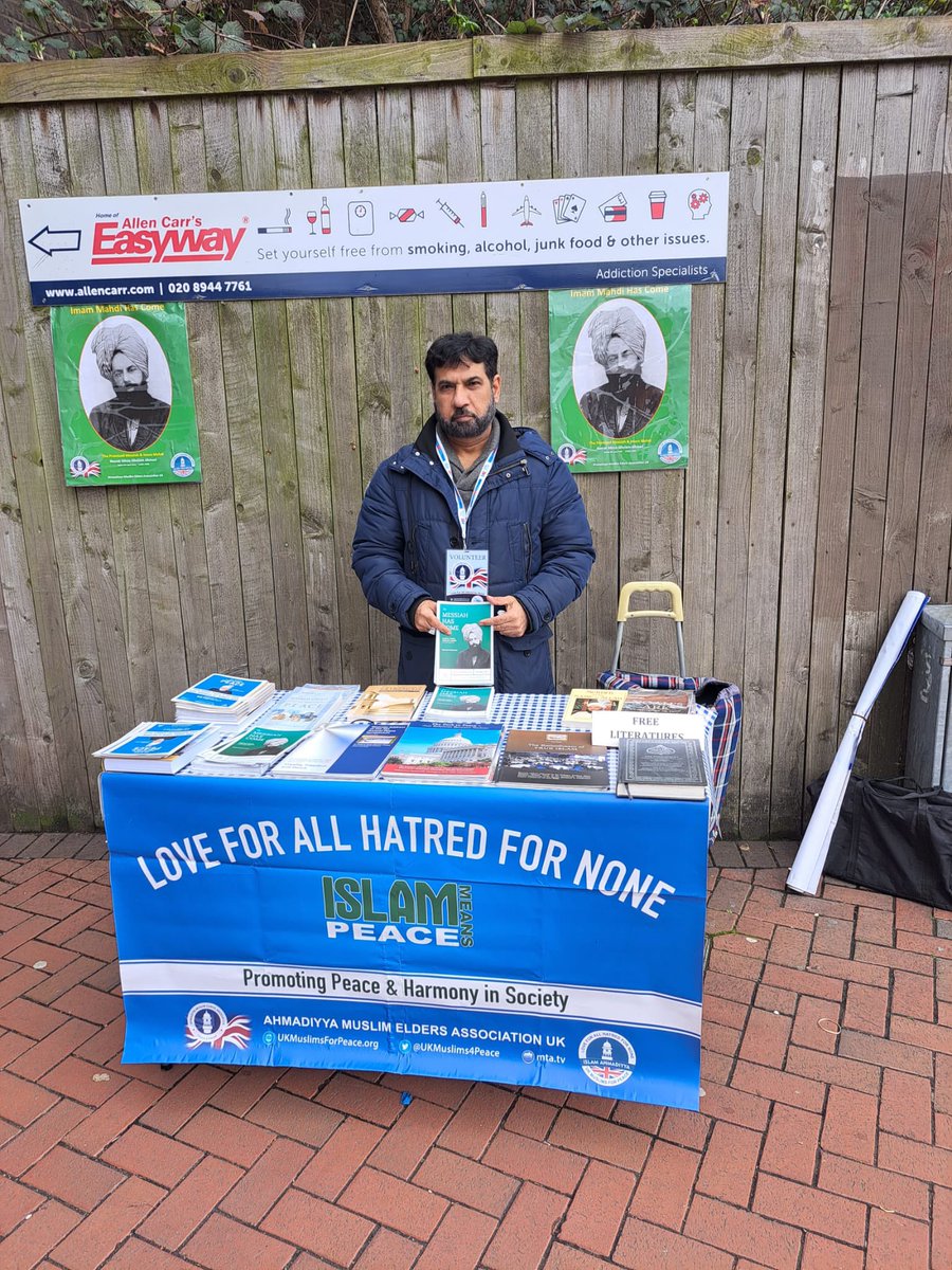 Local branch Raynes Park organised a Tabligh day to spread the message of Islam to the locals. One of the fundamental teachings of Islam that every Muslim cultivates in his heart is that of brotherhood and equality of human beings. 
#LoveforallHatredfornone 
#Ahmadiyya