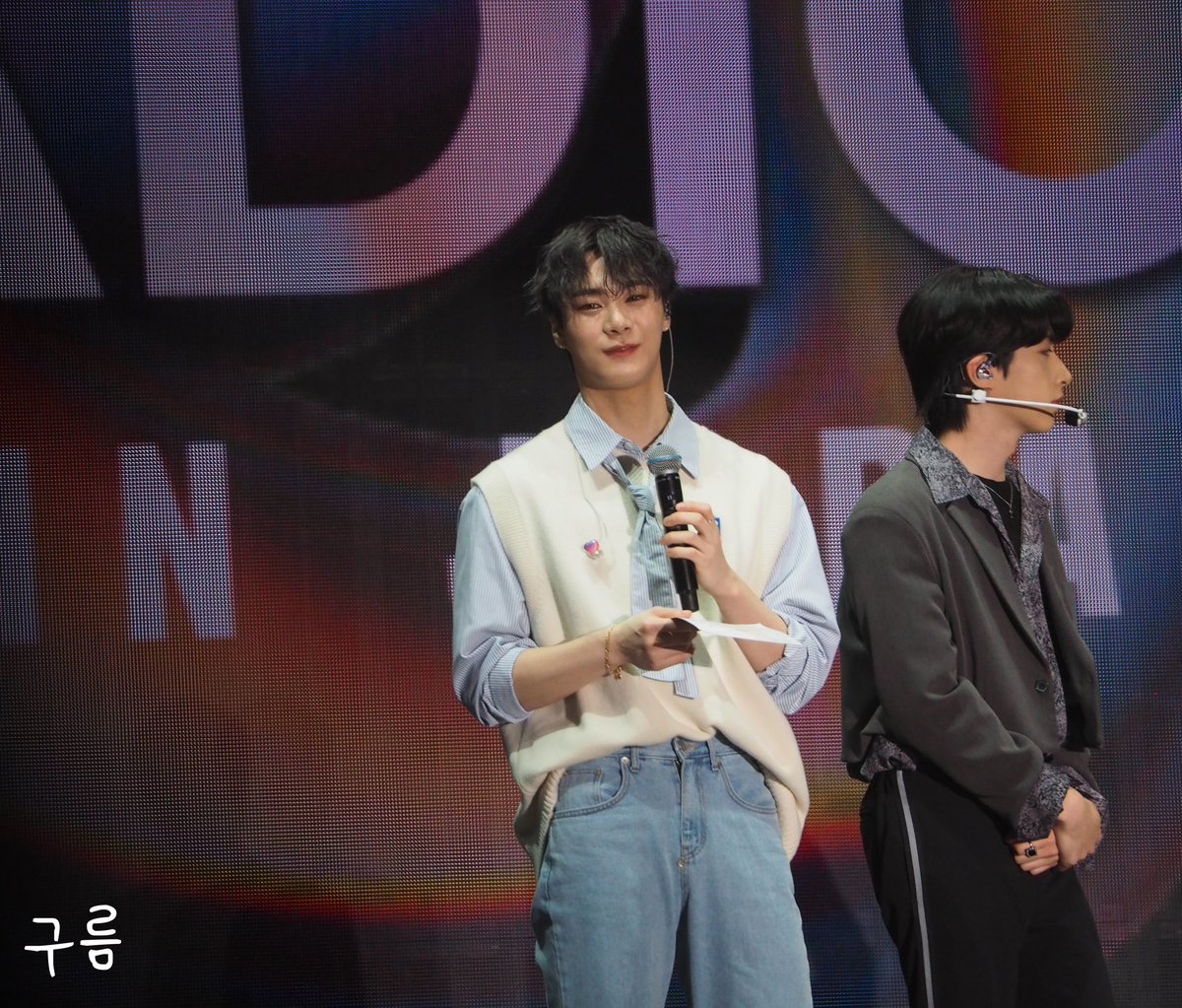 moon_astro__'s tweet photo. 20230402
IDOL RADIO

#아스트로  #ASTRO
#문빈　#산하 #ムンビン #サナ #MOONBIN_SANHA
#IDOL_RADIO_LIVE_IN_JAPAN https://t.co/0HvOKNDCpw