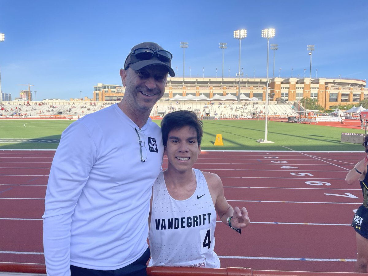 vandytrack's tweet photo. Kevin Sánchez does it again!  Texas Relays 3200m Champion! https://t.co/PeYAJB3aLj