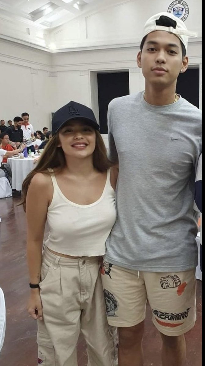 blytheglobalofc's tweet photo. #AndreaBrillantes BLYTHE #BlytheAt20 #RicciRivero Always #accommodating and #approachable https://t.co/spi9siihsA