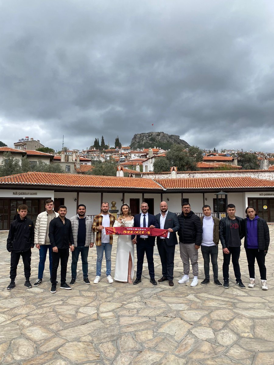 Tayfamızın değerli büyüklerinden Aliaddin Aksoy’un evlilik yolunda ilk adımı atmasının mutluluğunu yaşıyoruz. Kendisine ve değerli eşine bir ömür mutluluklar diliyoruz. #uAUNIMUĞLA