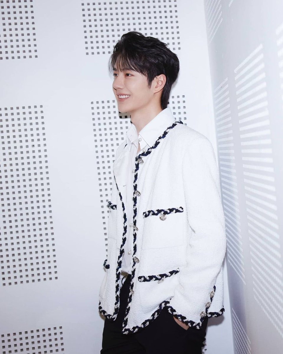 wangxiaocctv's tweet photo. 웃는거 너무 좋아 ㅠㅠ 왕자님이댜 증말류 https://t.co/4W810lWLiQ