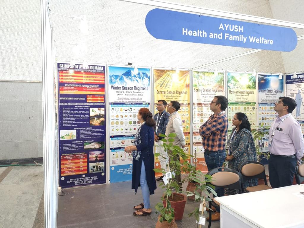 rambshukla's tweet photo. @moayush @DrMunjparaBJP @PMOIndia @narendramodi @sarbanandsonwal @vaidyakotecha @PIB_India @PIBAYUSH @mygovindia @AmritMahotsav @CMOGuj With Hon. Director, AYUSH, Gujarat, Dr. Chetna Jani madam https://t.co/r29prjojlk
