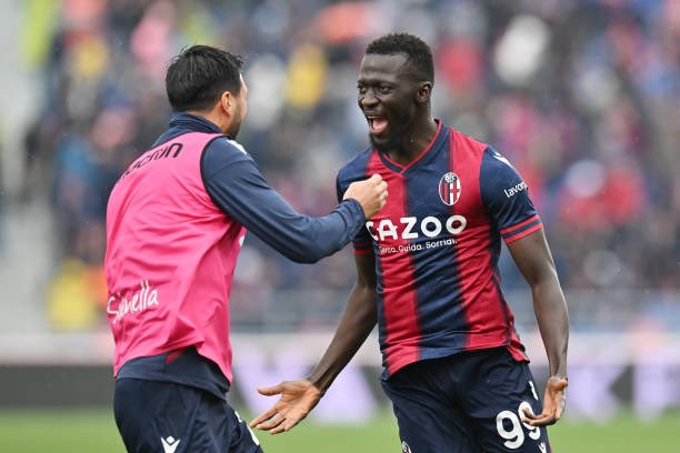 TGoalpost's tweet photo. Musa Barrow brings the spark for Bologna! 🌟
The Gambian forward got a goal and two assists, as Bologna saw off Udinese in a 3-0 win, taking them up to 8th in Serie A! 🔴🔵
#TheGoalpostNews #BolognaUdinese #Bologna #Udinese #MusaBarrow #Barrow #SerieA #SerieATIM #Calcio https://t.co/wU6dlRIK8y