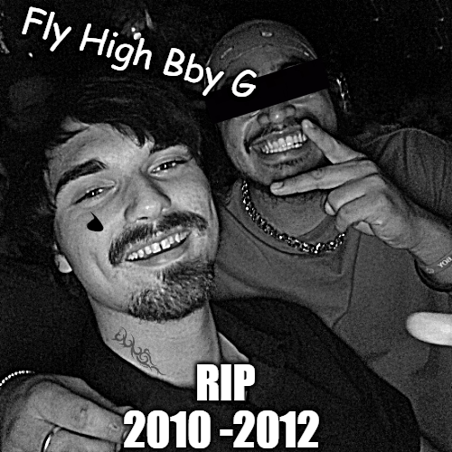 RolfTheAlien's tweet photo. Miss ya bruh! I know you drinkin that fireball in heaven RN #Thug4Life https://t.co/5E3VcPIulB