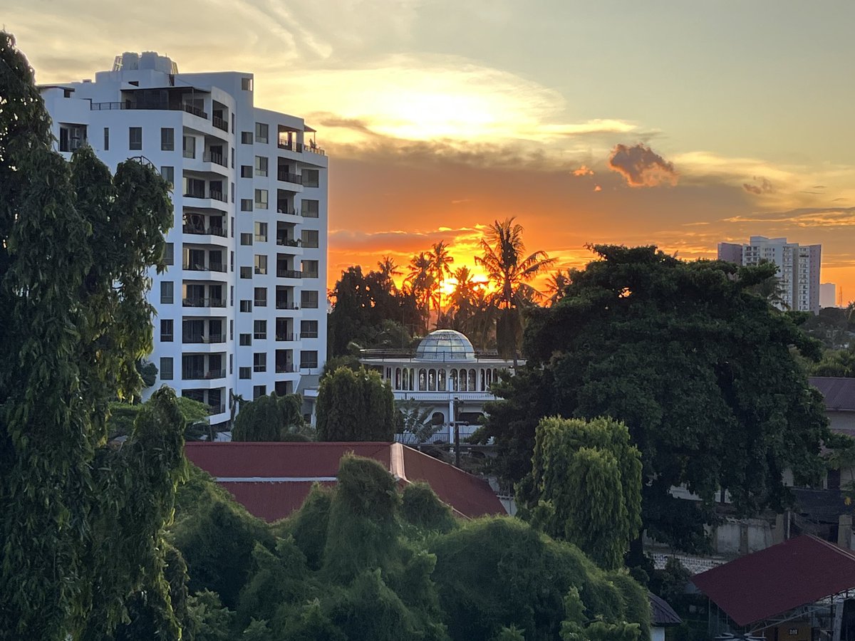 Not much can beat #sunsets in #Tanzania! ⁦<a href="/istafrica/">IST</a>⁩