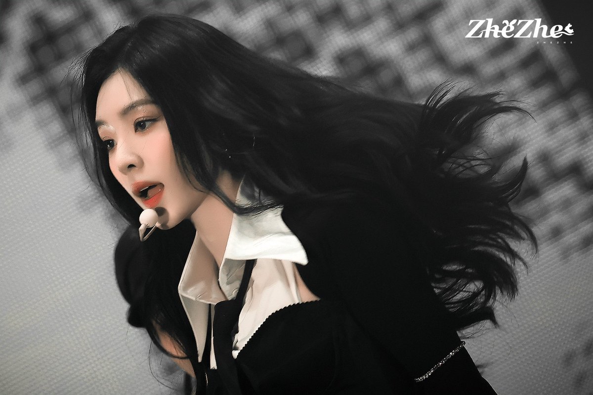 THEOBZheZhe's tweet photo. 230401 R to V ❤️‍🔥

#IRENE #아이린 https://t.co/P6SRrdtnyo