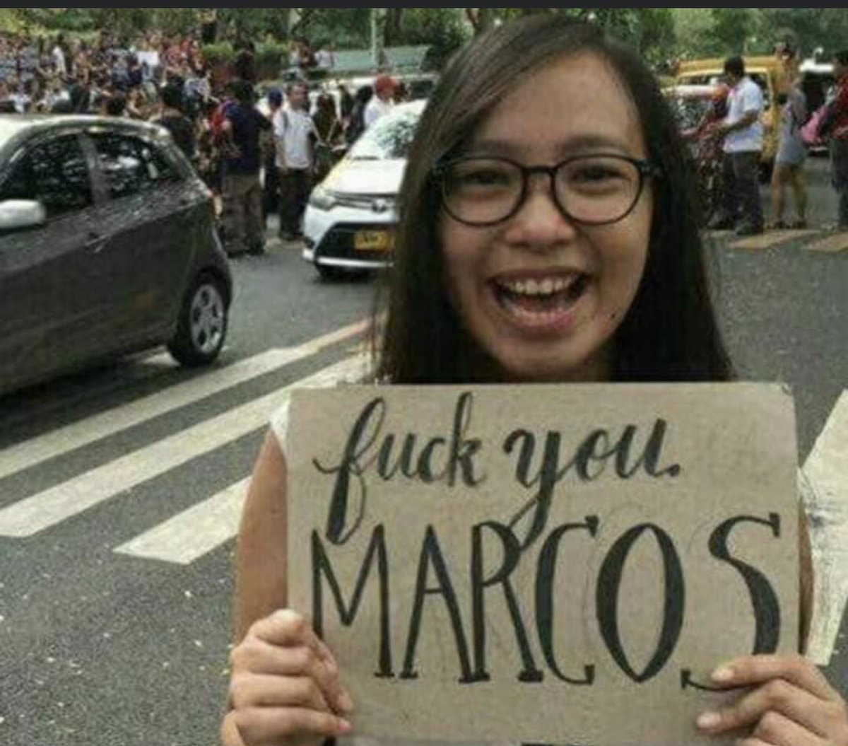 A typical Kakampink who, obviously, lack of good moral character.