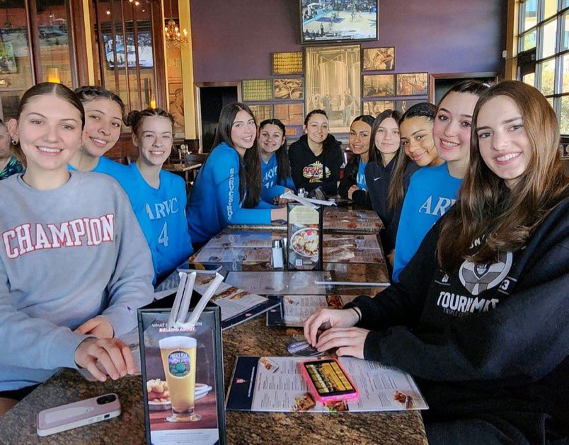 T3Carpenter's tweet photo. Representing Abq, NM Went 3-0 yesterday, looking to do the same today. Let’s go get that bid❗️Go Rebels‼️#ARVCSTRONG https://t.co/X0pRvTWLzP