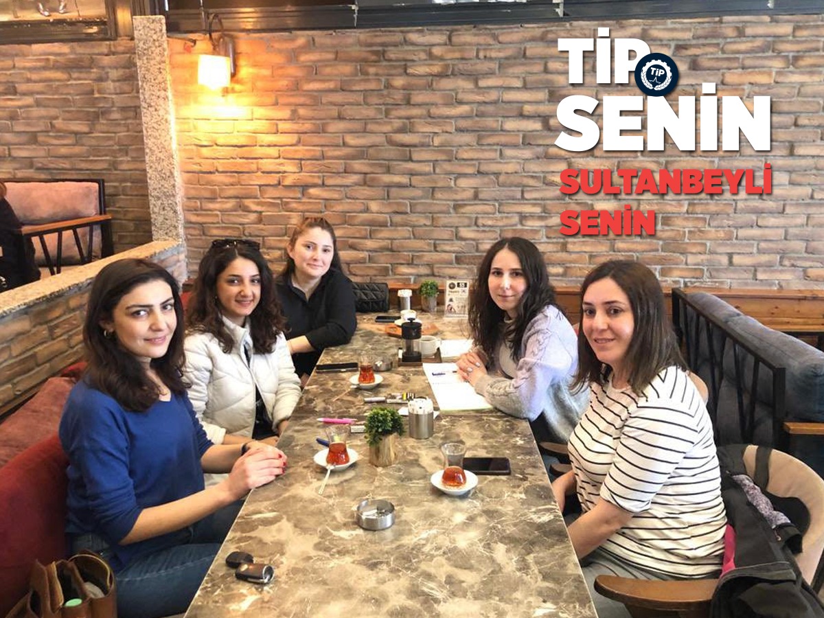 tipsultanbeyli's tweet photo. Sultanbeyli'de kadınlarla tanışma toplantımızda bir araya geldik.

Mücadelemizi ve dayanışmamızı inatla büyütmeye devam ediyoruz! 

#TİPSensin  #TİPSenin #ElimElinde @Tipli_Kadinlar #Sultanbeyli https://t.co/PvU1yv9KTE