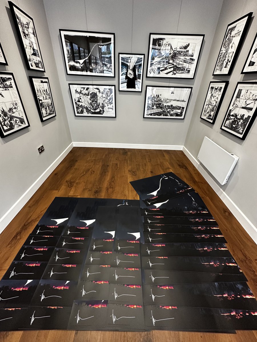 Jock4twenty's tweet photo. The show runs all month at @thepanelgallery - we have Batman: ONE DARK KNIGHT Mondo Prints available, and all copies of my art book are sketched and signed… thanks again all #batmanonedarkknight https://t.co/Kssg2O16Yp
