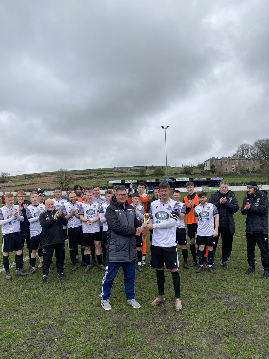 After the scenes yesterday in an outstanding semi-final performance, we forgot to mention this!

Captain Michael Gervin was finally presented with the North West Counties Division One North Player of the Month award for February! 🏆

Congratulations Gervin! 

#UpTheBoro