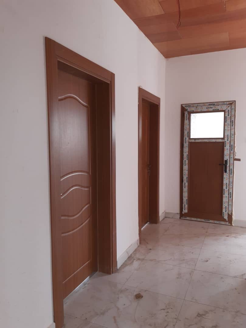 Lfdoorconcept's tweet photo. Get our full composite bedroom doors TODAY!
✅100% water resistant
✅Anti-termite
✅Anti-Bacteria
✅Free Door installation
✅Free Door Delivery
✅No maintenance needed
Contact us at +220 2933015 or +220 3312434
#lfcontehdoorconcept #gambia #bestseller #teamworkmake https://t.co/xE68ED0aRO