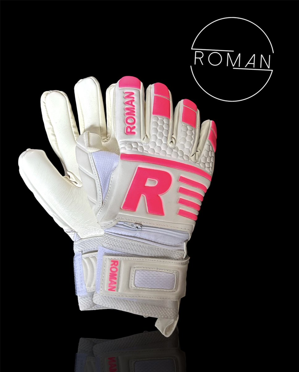 🧤JUNIOR GLOVES ADDED TO SALE🧤

THESE ARE VERY LIMITED SO DON’T MISS OUT!

Size 5-7

Romangoalkeeping.co.uk 

#RomanGk