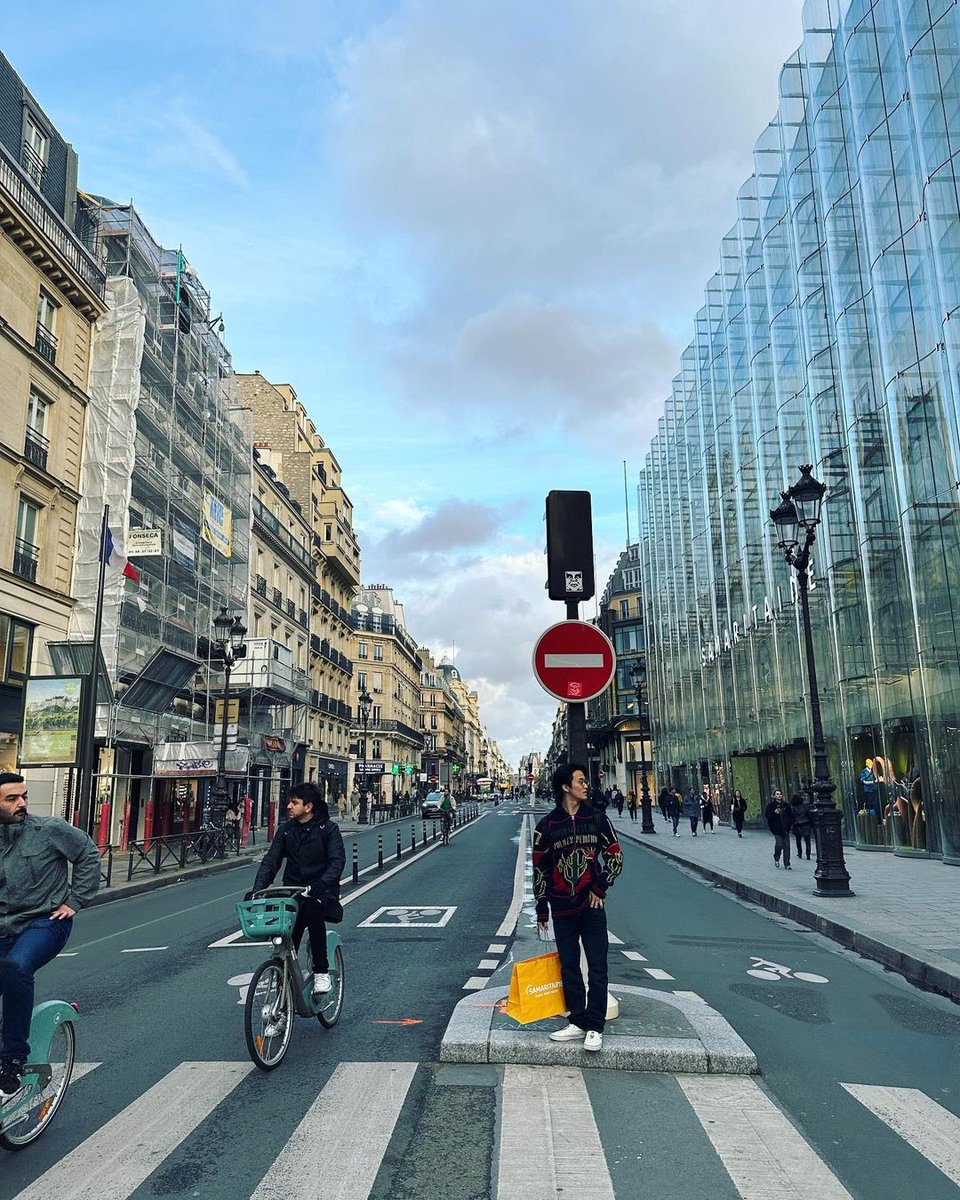 marklearchive's tweet image. 📷 by chenle                📷 by mark