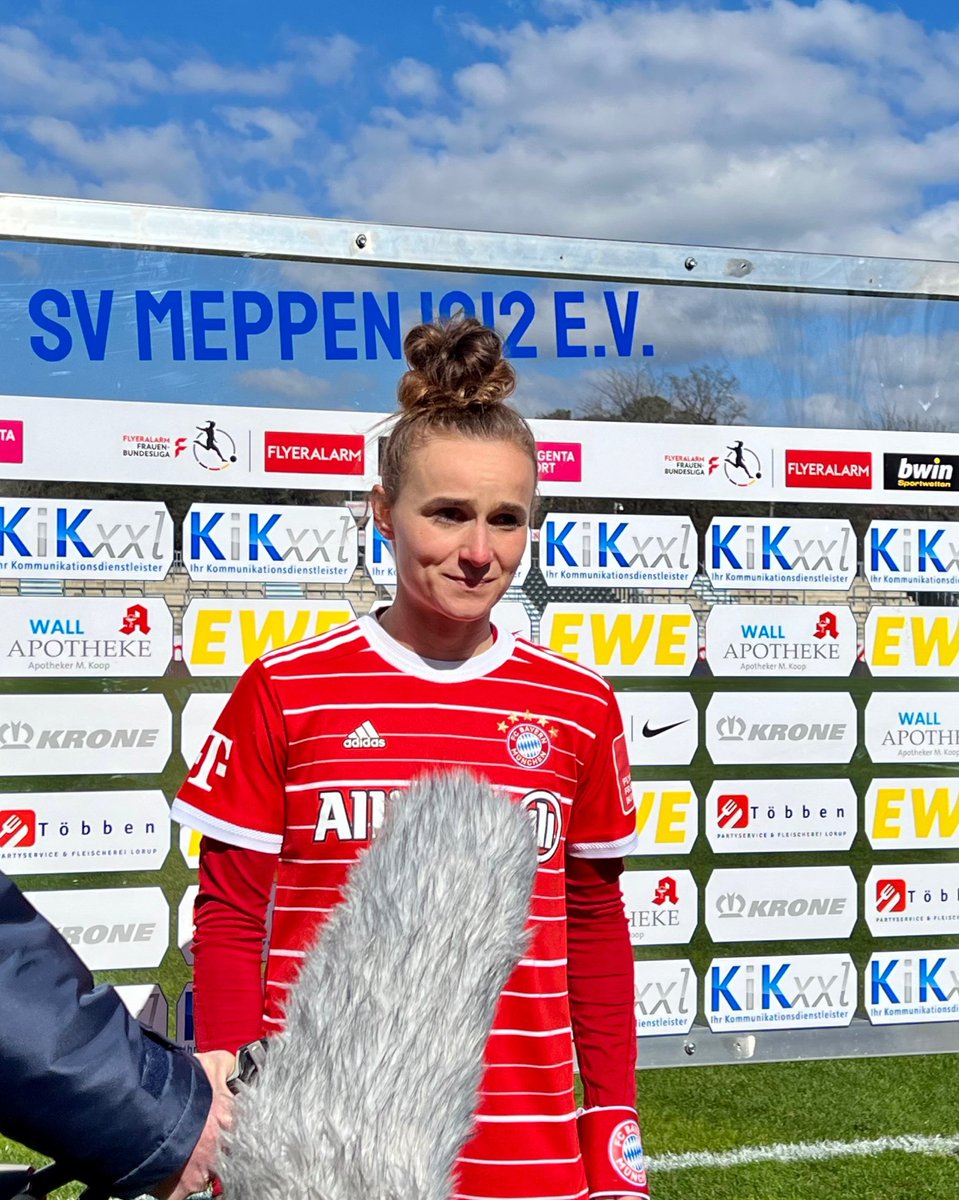 FCBfrauen's tweet photo. 💬 @LinaMagull1994: „Es war ein hartes Stück Arbeit, natürlich auch aufgrund der letzten Spiele.  Das war ein wichtiger Sieg, denn damit stehen wir weiter auf Platz eins, auf dem wir auch bleiben wollen.“ 💪

#SVMFCB #FCBayern #MiaSanMia #DieLiga https://t.co/raLXcWcY51