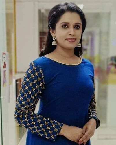 Bharatiyan108's tweet photo. Speaking Up for Kerala Hindu Pride: The Story of Sujaya Parvathy

Sujaya Parvathy is the name that has been trending on Kerala social media circles for the past two days. She is a senior Malayali journalist and a familiar face among Malayalis worldwide. So why is she trending?

On March 8th, Sujaya addressed a women's conference organized by the Sangh Parivar-affiliated trade union BMS (Bharatiya Mazdoor Sangh) in connection with International Women's Day. In a left-dominated state where even a devout Hindu is looked upon as a "Sanghi", this was a gross mistake. To make things worse, she praised the work of the central government under Narendra Modi in her speech. She also mentioned that several people questioned her about her decision to attend that event, with some even asking her if she was a "Sanghi". She continued in her speech, saying that if attending a BMS event makes her a Sanghi, then so be it!

A day later, she was suspended by her employer 24 News. The irony is that the CEO of 24 News, Mr Srikantan Nair, has in the past attended events organized by CITU and other communist-affiliated organizations. "Fascism" is a term used by Communists wherever possible to throw mud at nationalists. However, this is something that's practiced and perfected by Communists, and it was clearly demonstrated in this instance.

Her suspension was met with shock and anger. Soon, protest marches were organized by BMS to the head office of 24 News. It is also said that Gokulam Gopalan, one of the main shareholders of 24 News, did not approve of her suspension. A few days later, Sujaya attended another public event where she reiterated that she stood by what she said in the first meeting that ended in her suspension.

The management of 24 News eventually gave in to pressure from various quarters and decided to revoke her suspension. Sujaya rejoined on March 29th. As if she wanted to send a message, she wore a saffron costume in her first news broadcast after rejoining. And in true movie style, she sent in her resignation to 24 News that same night.

Sujaya has made it clear that she will stay in the media field, although she hasn't spelled out her plans clearly. In a state where Communists make it their pastime to hurt and dent Hindu pride by interfering in temples and in the Hindu way of life, and where Hindus feel cornered in every possible way, Sujaya Parvathy is a true inspiration and a shining example of how Hindus must stand firm against Communist fascism and speak up for what matters the most to them. Kerala Hindus are proud of you, Sujaya Parvathy!

#Kerala #KeralaNews #Communism #Hinduism #InternationalWomensDay2023 #HindusUnderAttack
@sujayaparvathy