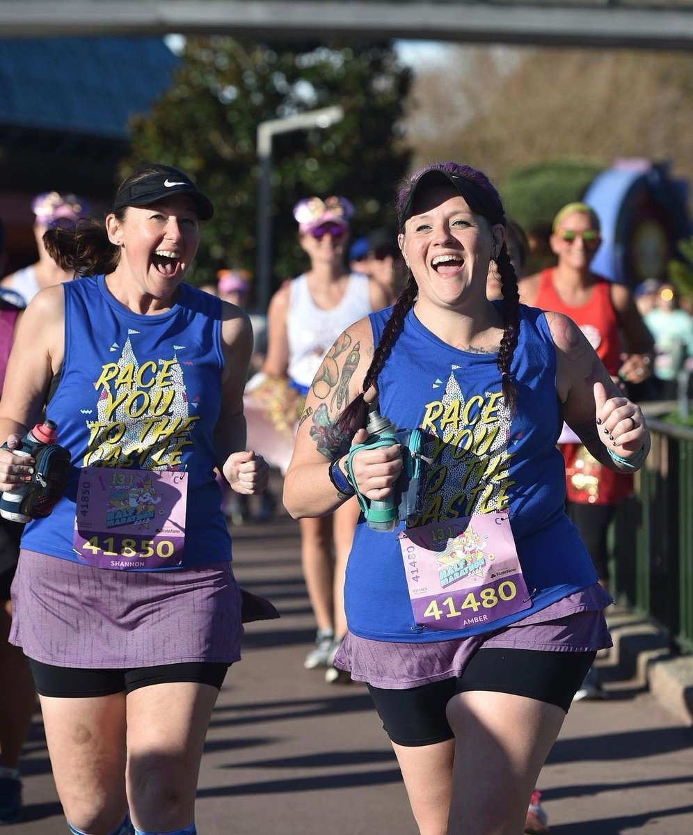 raw_threads's tweet image. Love these smiles and miles with @offrunning and @cupcakes4sure! 💙🤩 #RawThreads #RawThreadsClub #RunEveryDay #HalfMarathon #Marathon #MarathonTraining #5k #10k #motivation #nevergiveup #youcandoit #inspiration #nonsweat #athleticwear #athleisure #runner #runners #runnerlife