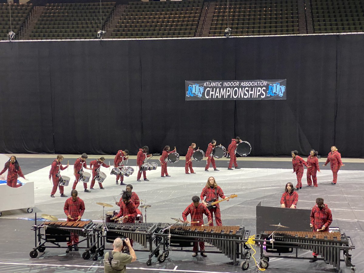 KSheeSmith's tweet photo. Can’t hide my #WoodsidePride 💜💜

@NNPSWoodside 
First year on the AIA Indoor Percussion circuit!   Impressed with these kids, Mr. Grieb, Mr. Arrington &amp; Ms. Farrior! Thanks for making it happen!!! https://t.co/0sZ2HvPSfa
