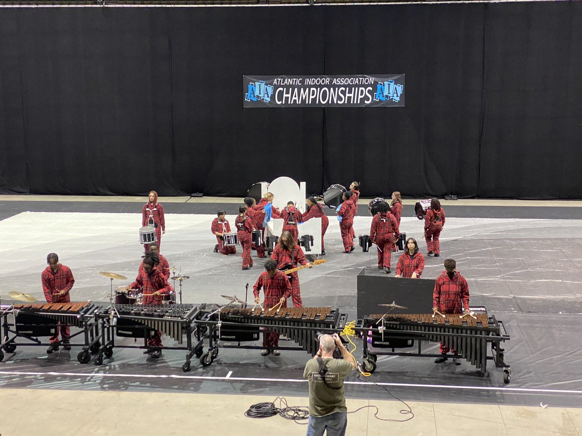 KSheeSmith's tweet photo. Can’t hide my #WoodsidePride 💜💜

@NNPSWoodside 
First year on the AIA Indoor Percussion circuit!   Impressed with these kids, Mr. Grieb, Mr. Arrington &amp; Ms. Farrior! Thanks for making it happen!!! https://t.co/0sZ2HvPSfa