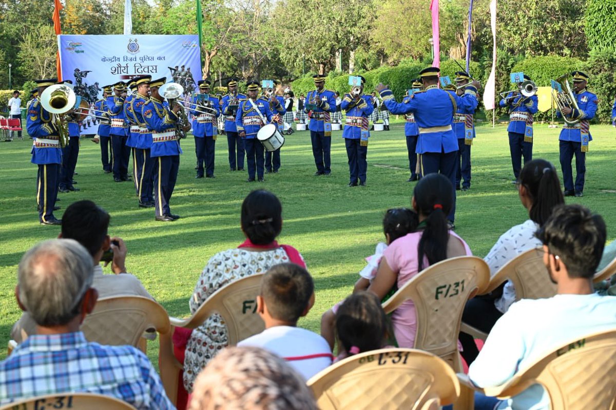 igpnscrpf's tweet image. Valour Day Celebrations: Today Nehru Park, New Delhi witnessed outstanding performance by @crpfindia Central Brass Band and Women Pipers &amp;amp; Drummers team which was graced by IG Northern Sector. Similar performances at historical sites all over the week.