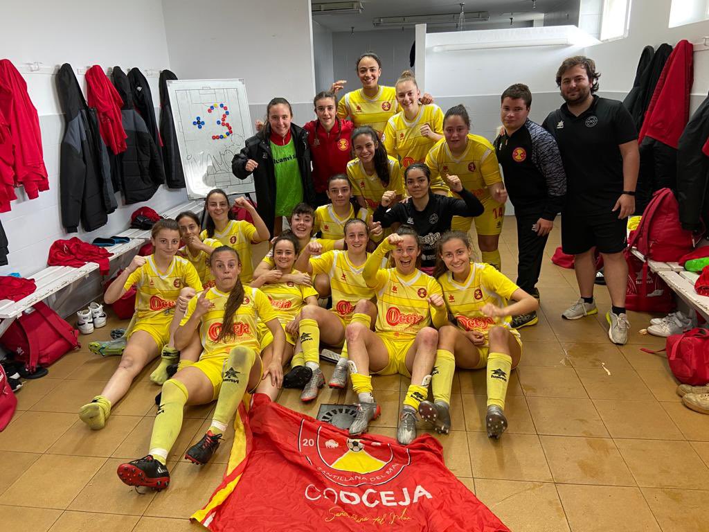 ❤️ 𝗙𝗮𝗺𝗶𝗹𝗶𝗮
𝘚𝘶𝘴𝘵𝘢𝘯𝘵𝘪𝘷𝘰 𝘧𝘦𝘮𝘦𝘯𝘪𝘯𝘰 

1. Grupo de personas, normalmente unidas por lazos legales, que conviven y tienen un proyecto de vida en común.