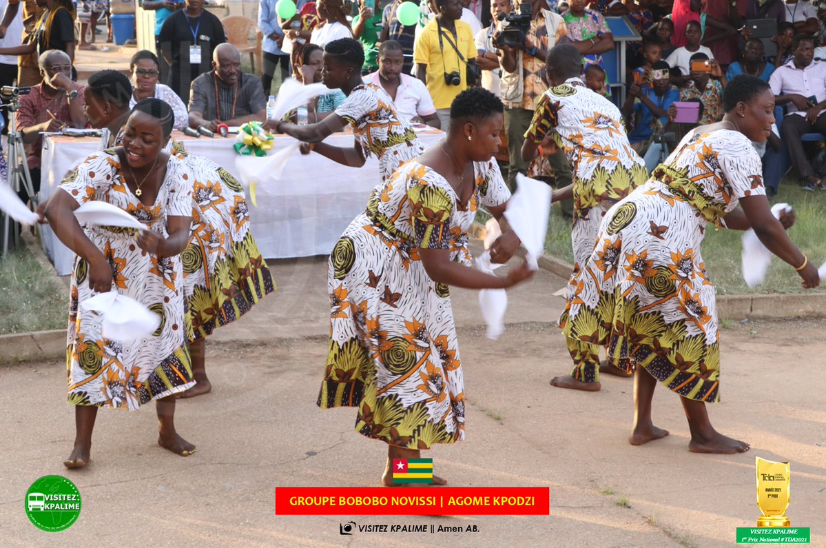 📍   KPALIME
🎯 #DestinationKpalime🇹🇬
💃 DANSE BOBOBO
#Bobobo est une danse #traditionnelle, un patrimoine immatériel du Grand #Kloto exigeant des pas de danse accompagnés des mouvements intenses du corps, au rythme des tambours des tam-tams.
📸: NOVISSI BOBOBO DE #KPODZI

#TT228