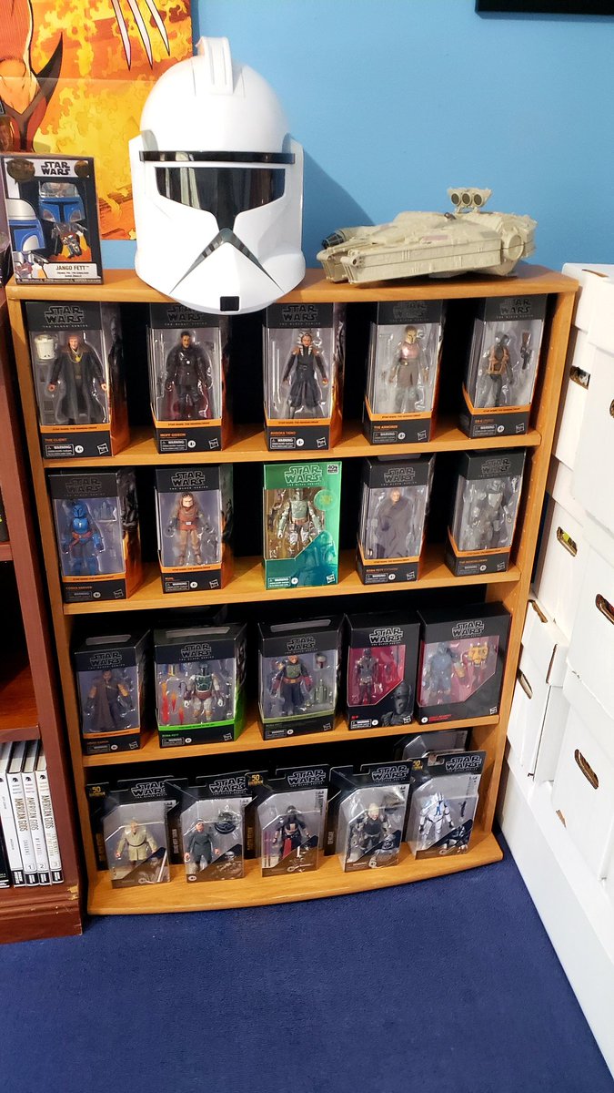 comics_chasing's tweet image. Update on the nerdcave! #nerdcave #comicslife