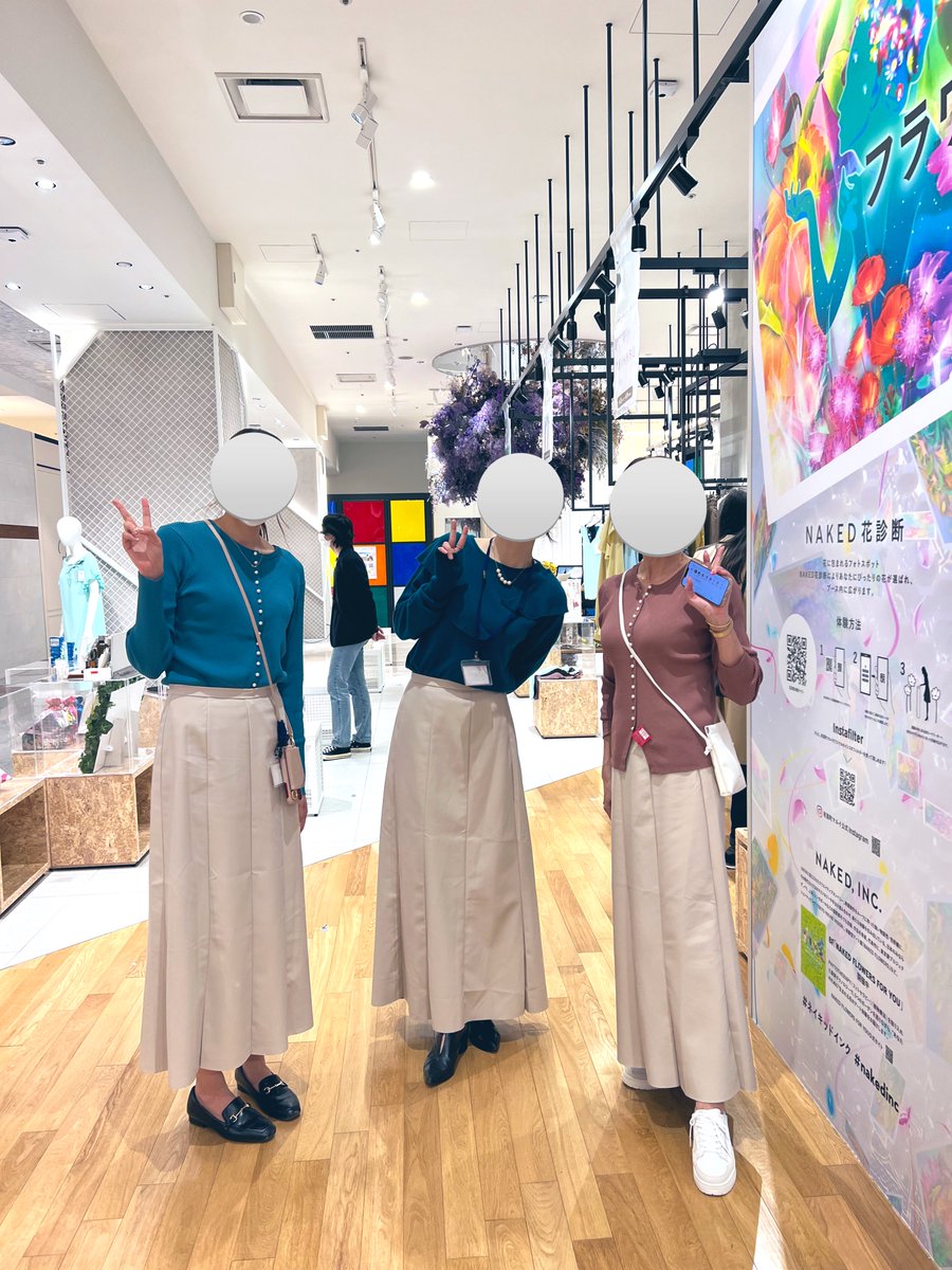 175cmとか180cmの人たちばかりで、普段は頭ひとつ出てしまう長身の方でも「目線が合う感覚」を得られる稀有な場になっていました笑🥹 https://t.co/vb9RG4wjZg