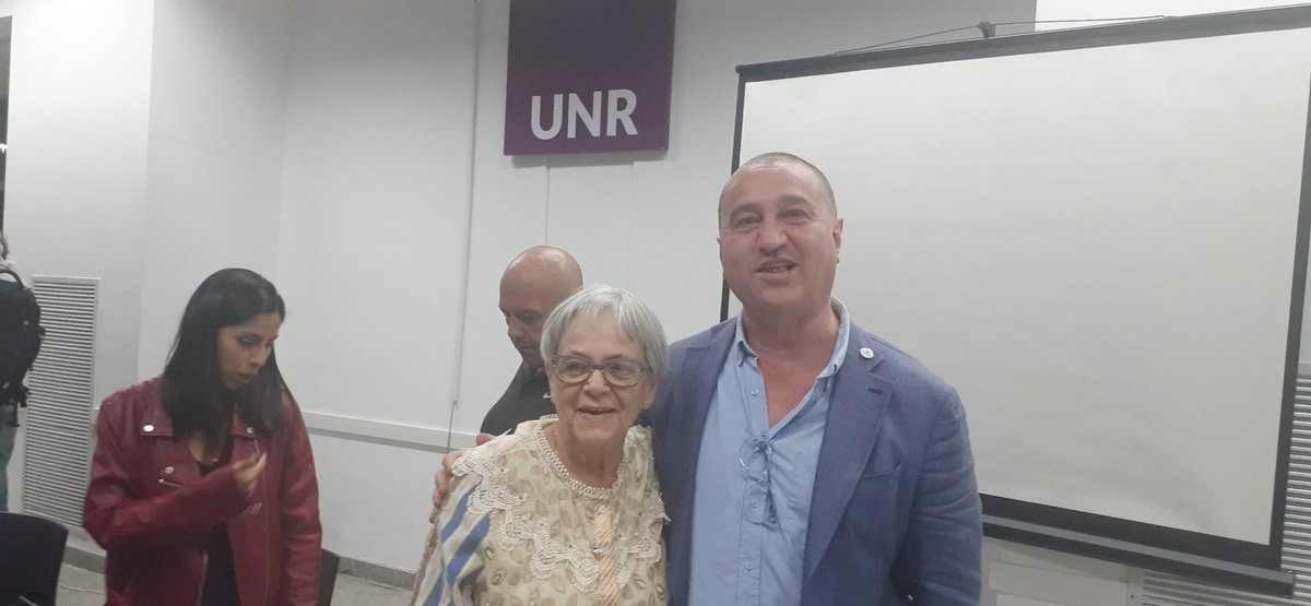 adrianalasino's tweet photo. Invitado por #ALAMES a su pre congreso compartimos en la histórica #Rosario el homenaje a la Ex Decana de Medicina de @UNRoficial Dra Raquel Chiara precursora en la implementacion de la curricula innovada en el país en el año 2001
Llevamos nuestra experiencia en la @esmedicinamdp https://t.co/aEcgbYTo7D
